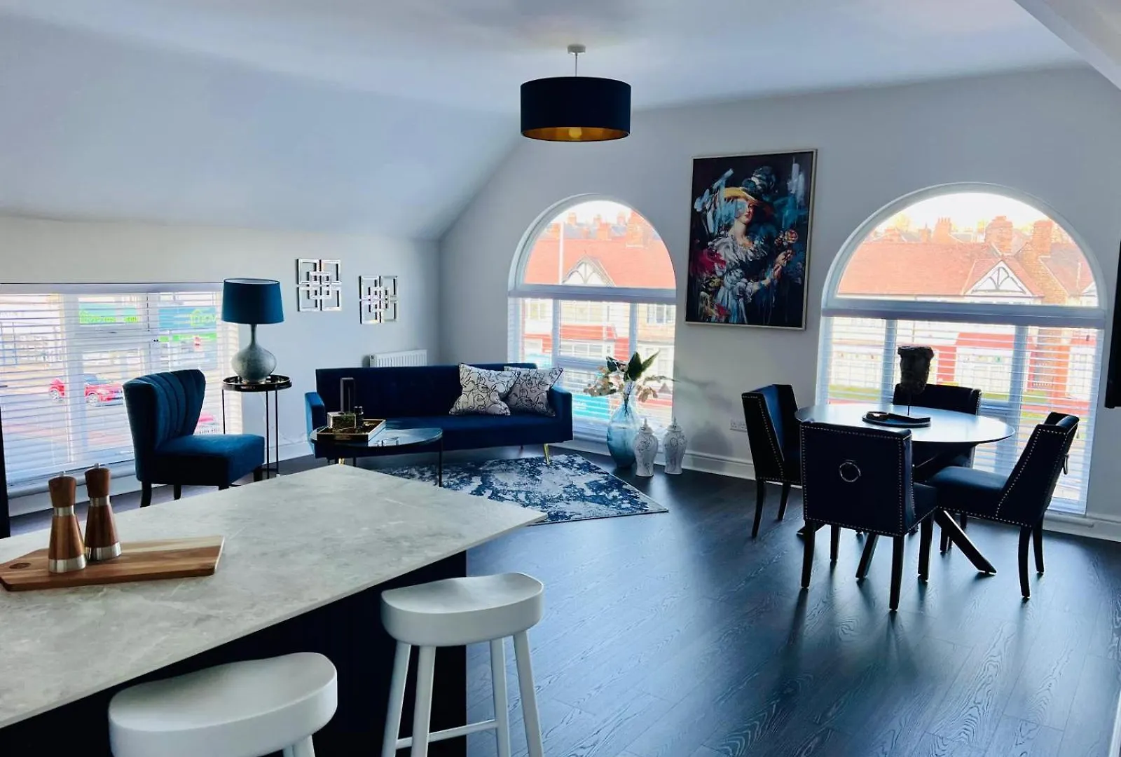 Allerton Loft - Beautiful Peaceful Apartment location